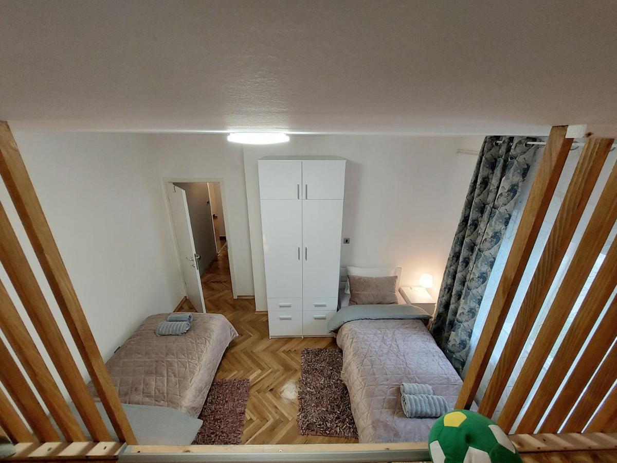 Ozzy Cozy Appartement Zagreb Buitenkant foto